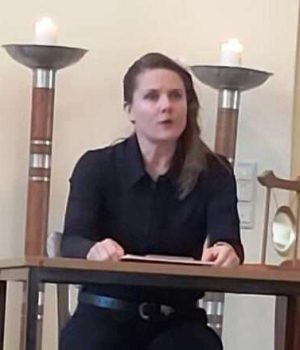 Schauspielerin bei der Shakespeare-Aufführung in Randau